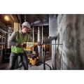 DeWalt Mlot kujacy 10,5J SDS-Max 1350W D25614K pracuje.jpg