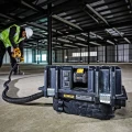 DeWalt Odkurzacz przemyslowy 54V DCV586MN pracuje.jpg