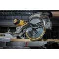 tarcza do drewna 305mm dewalt DT1959 pracuje.jpg